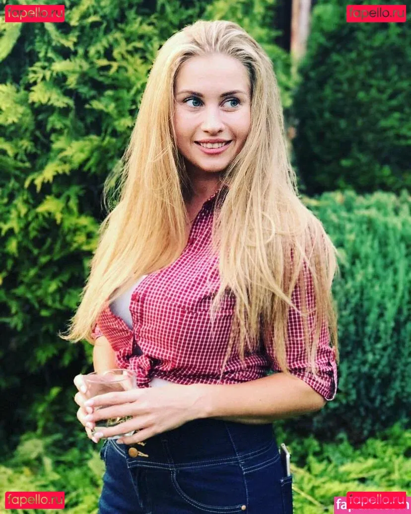 Olga Velichko Onlyfans Photo Gallery 