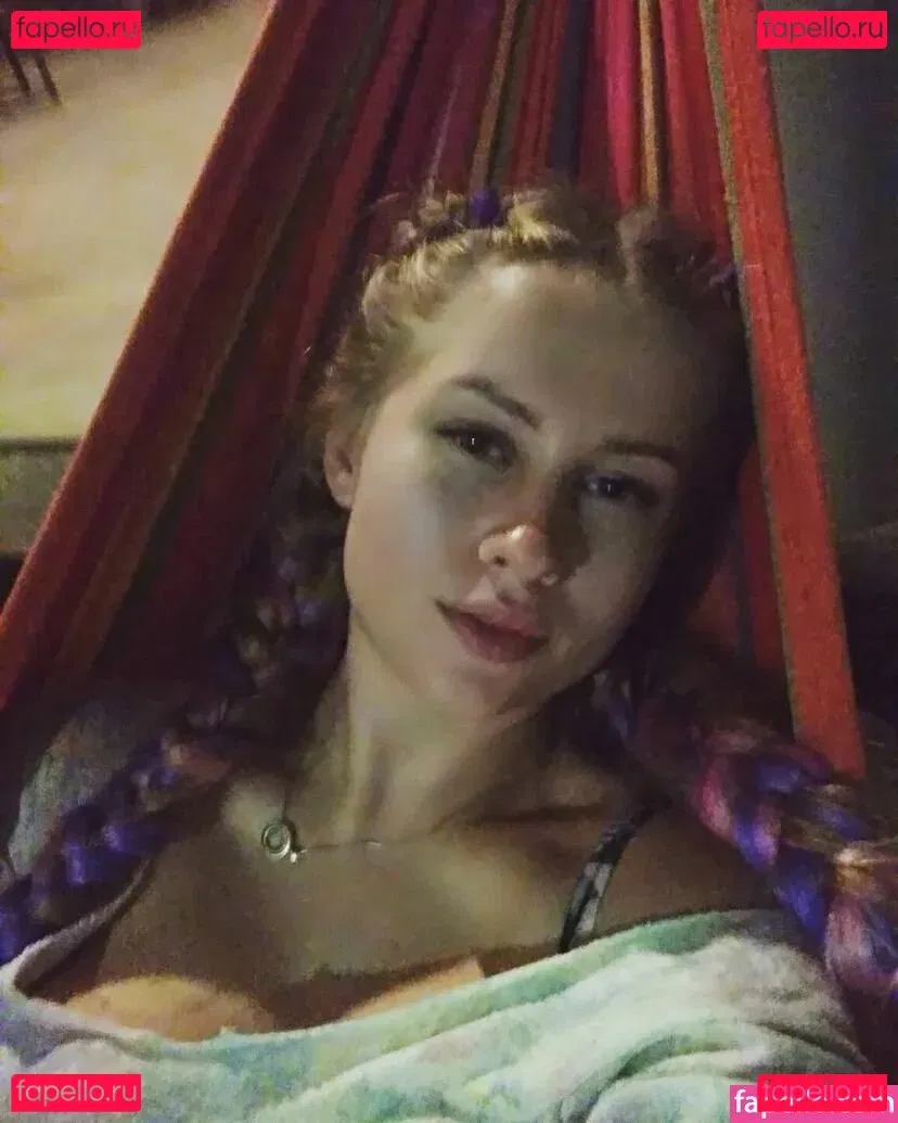 Olga Velichko Onlyfans Photo Gallery 