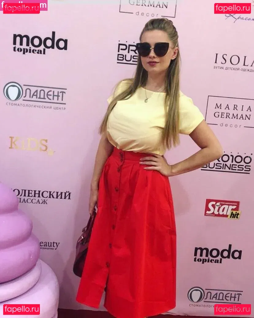 Olga Velichko Onlyfans Photo Gallery 