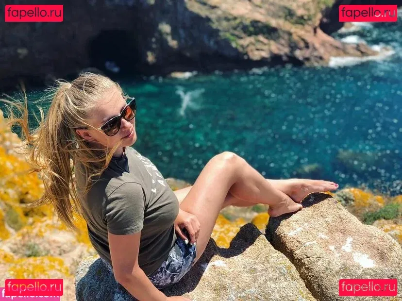 Olga Velichko Onlyfans Photo Gallery 