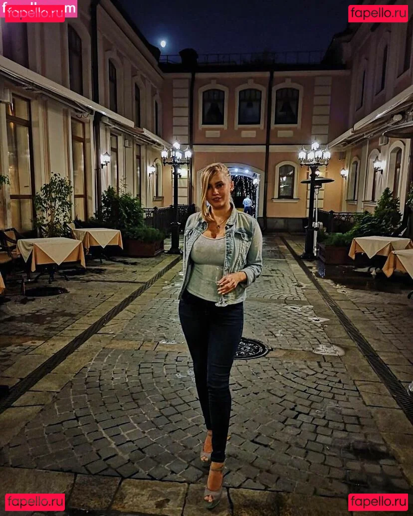 Olga Velichko Onlyfans Photo Gallery 