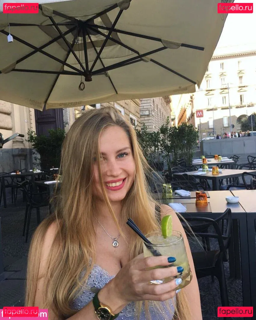 Olga Velichko Onlyfans Photo Gallery 