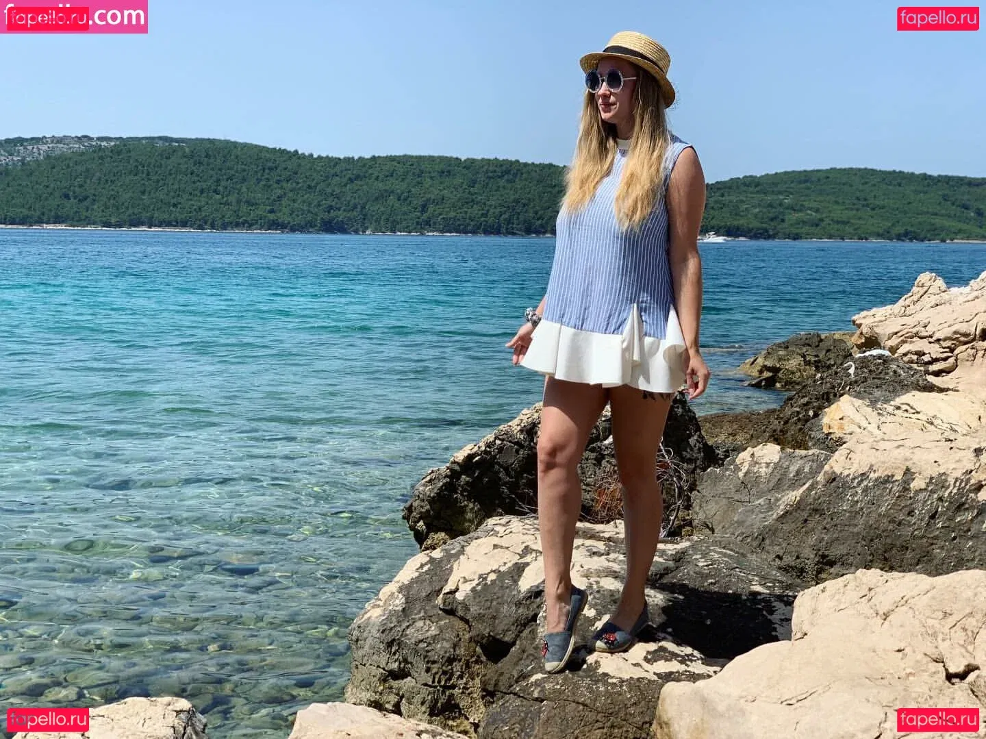 Olga Velichko Onlyfans Photo Gallery 