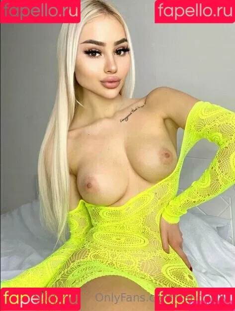 candylilly Onlyfans Photo Gallery 