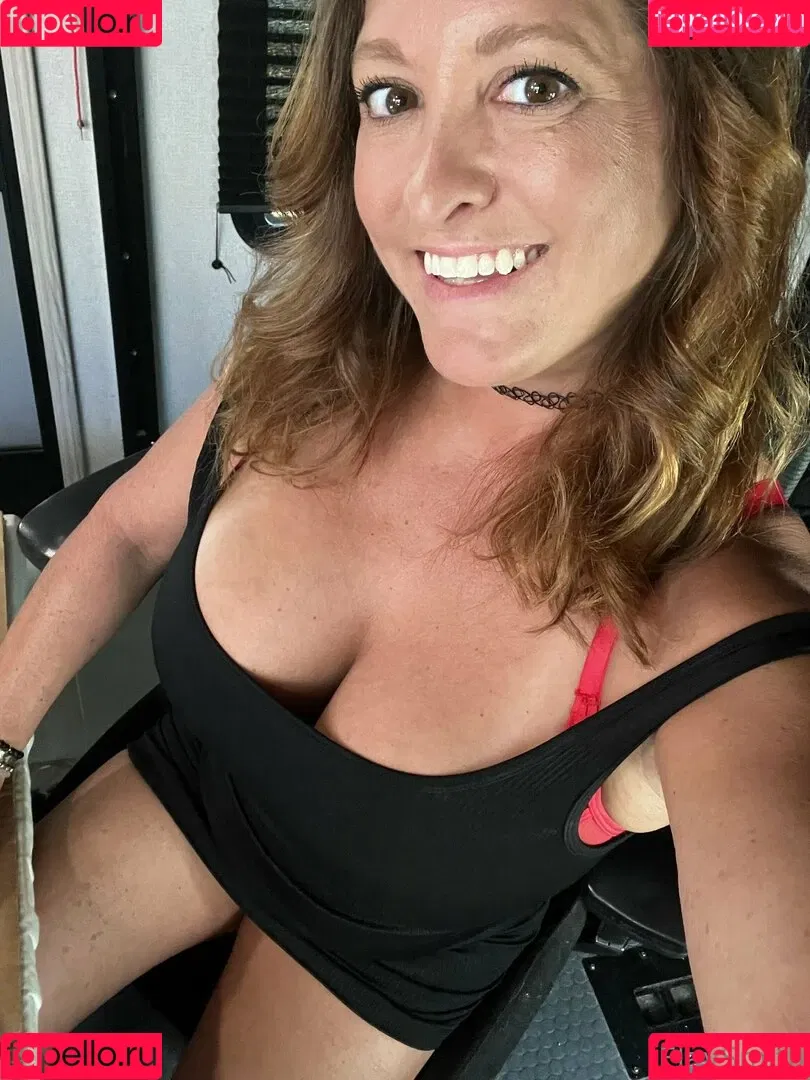 elaysmithfree Onlyfans Photo Gallery 