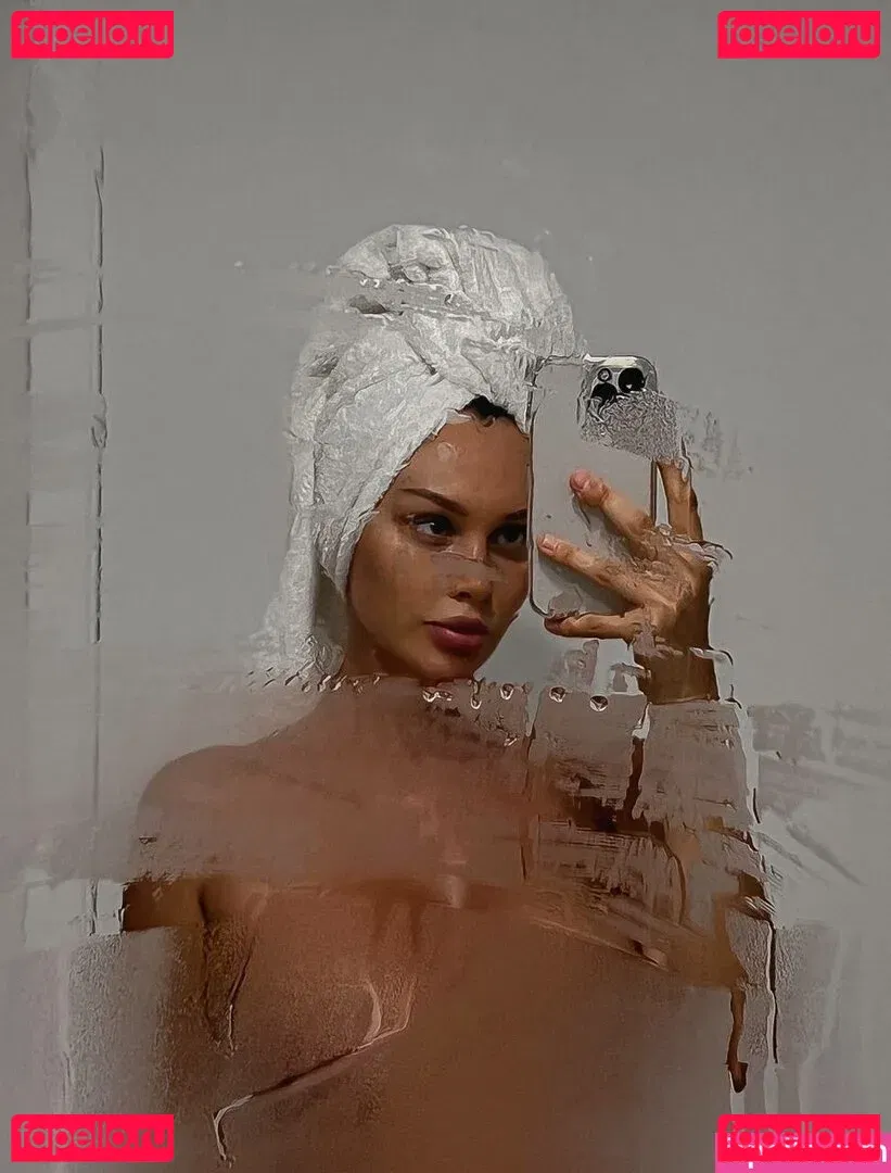 Lily Ermak Onlyfans Photo Gallery 