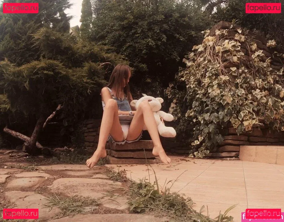 Misss Vikka Onlyfans Photo Gallery 