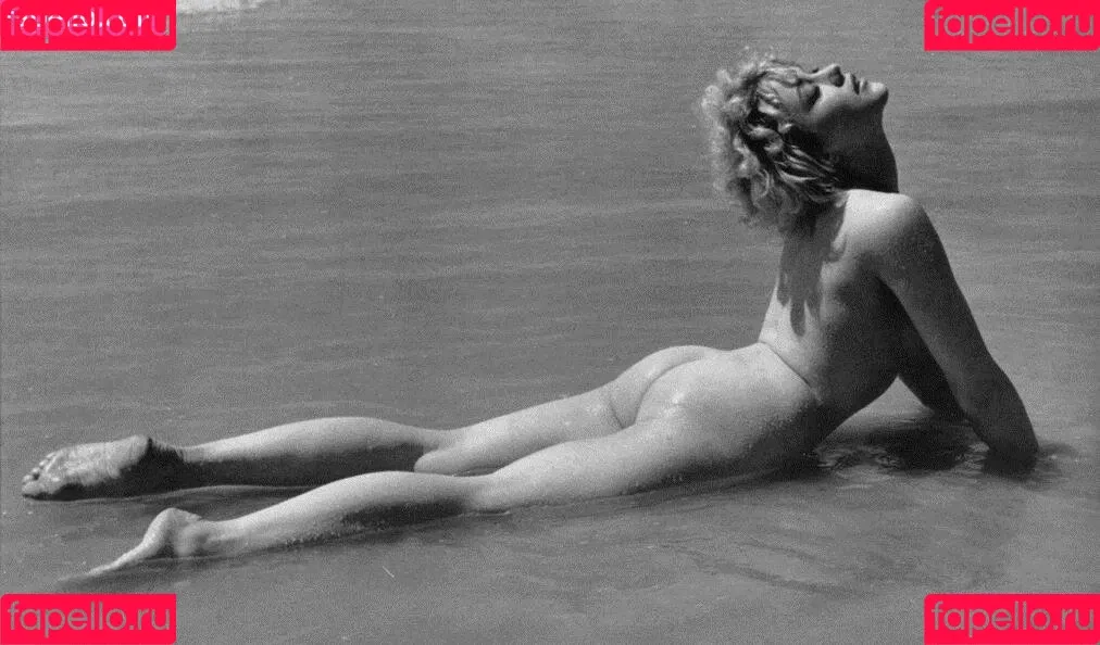 Bond Girls Nude Onlyfans Photo Gallery 