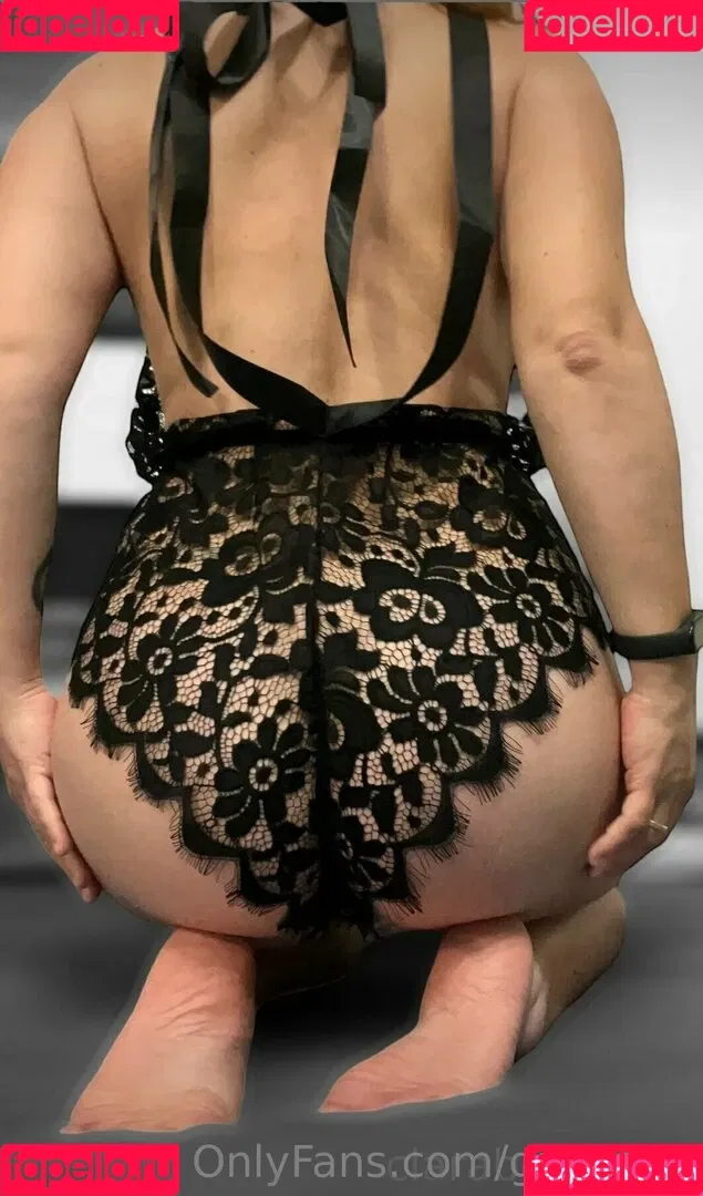 giulya98 Onlyfans Photo Gallery 