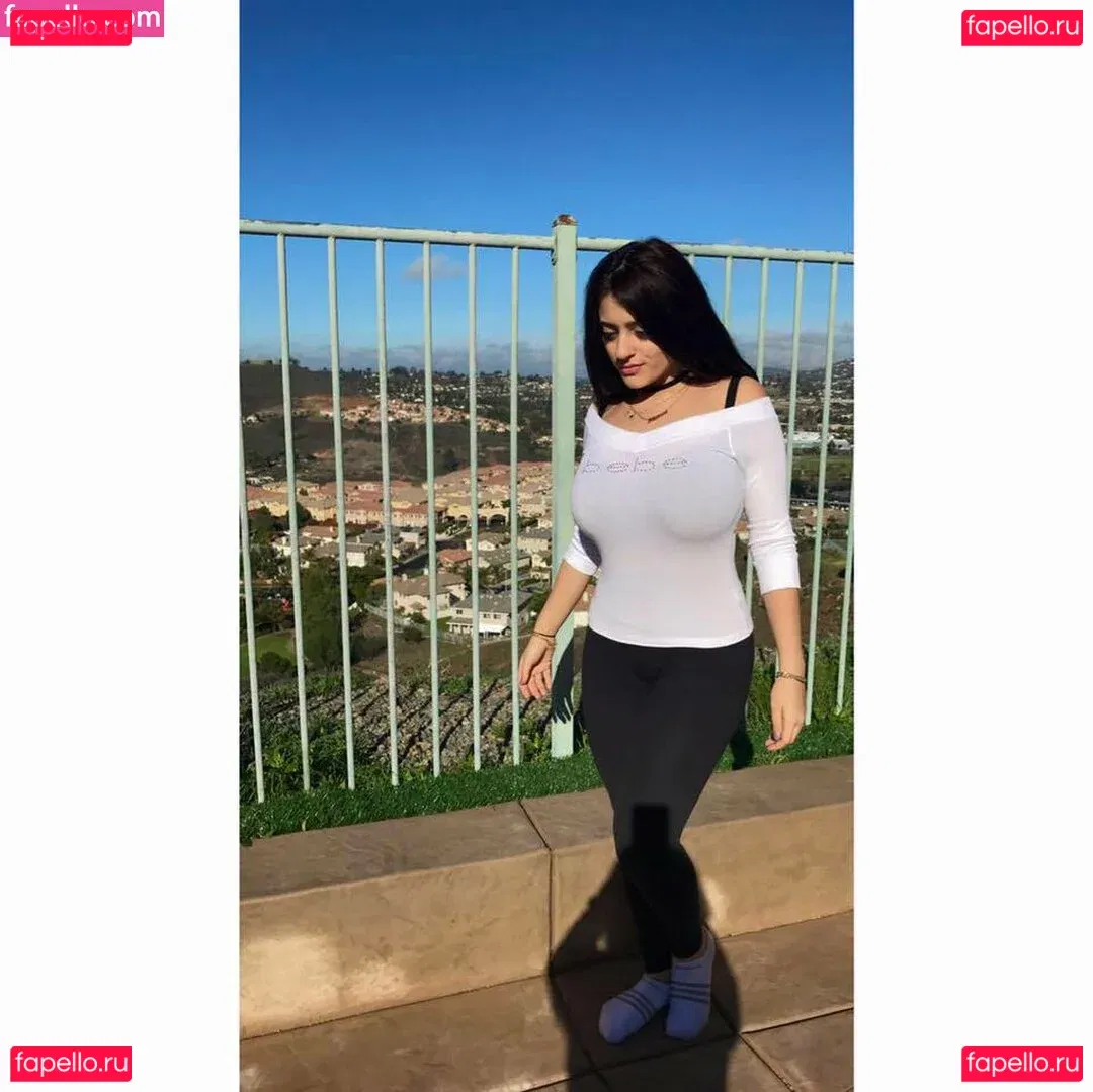 Maria Sharrad Onlyfans Photo Gallery 