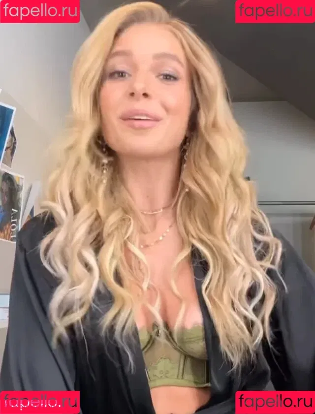 Lola Weippert Onlyfans Photo Gallery 