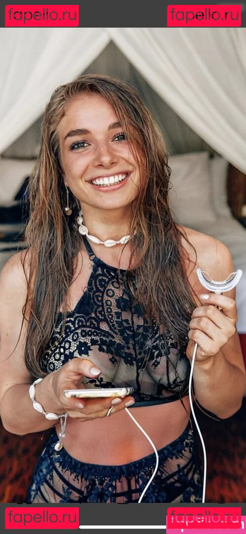 Lola Weippert Onlyfans Photo Gallery 