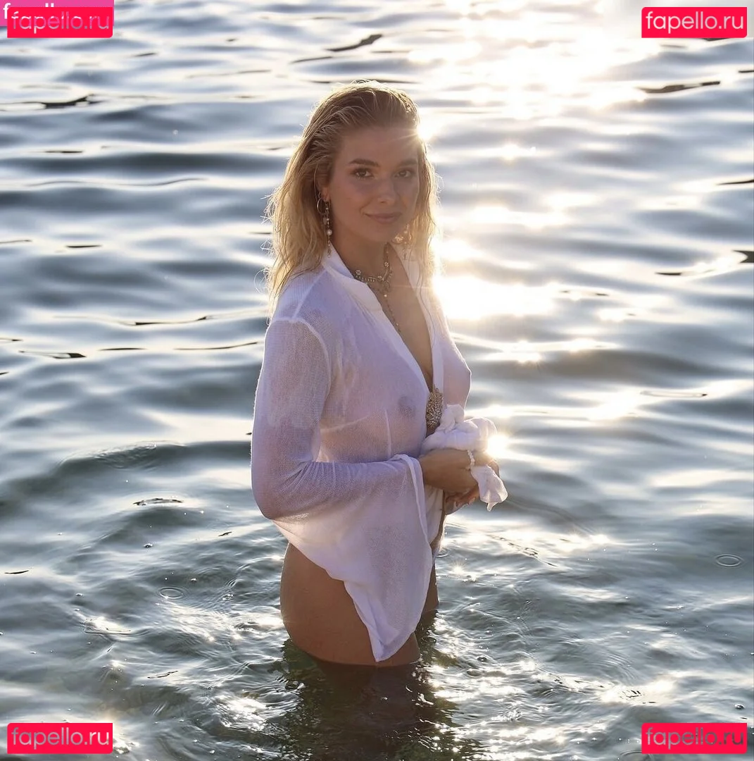 Lola Weippert Onlyfans Photo Gallery 