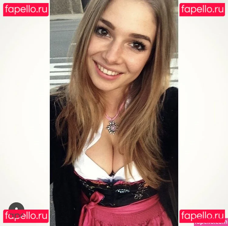 Lola Weippert Onlyfans Photo Gallery 