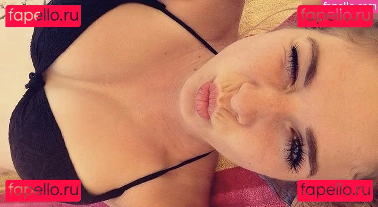 Lola Weippert Onlyfans Photo Gallery 