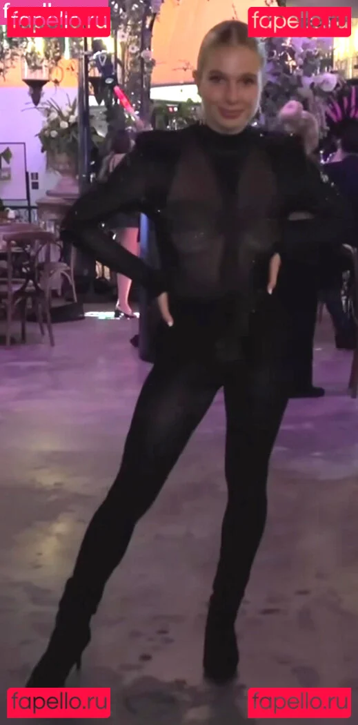 Lola Weippert Onlyfans Photo Gallery 