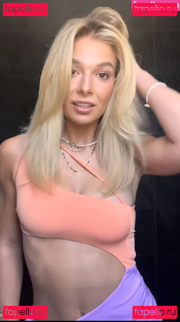 Lola Weippert Onlyfans Photo Gallery 