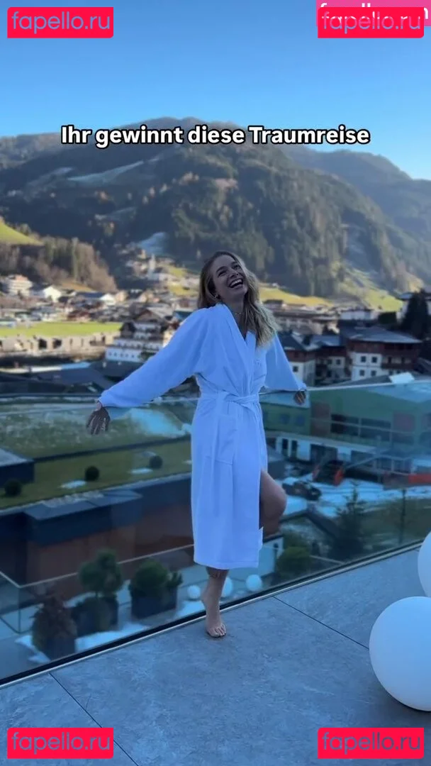 Lola Weippert Onlyfans Photo Gallery 