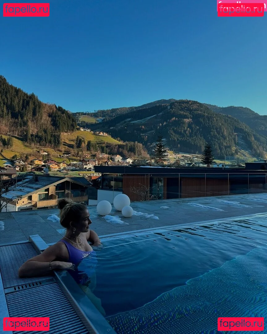 Lola Weippert Onlyfans Photo Gallery 