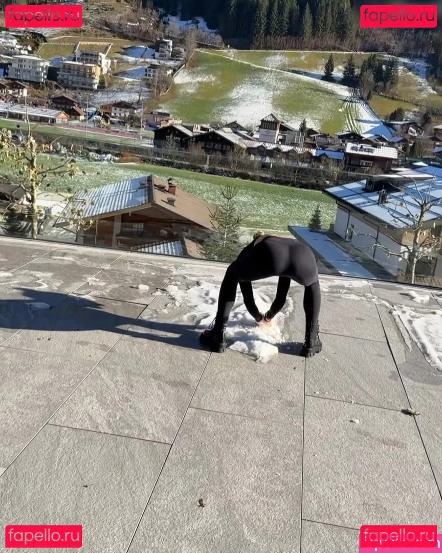 Lola Weippert Onlyfans Photo Gallery 