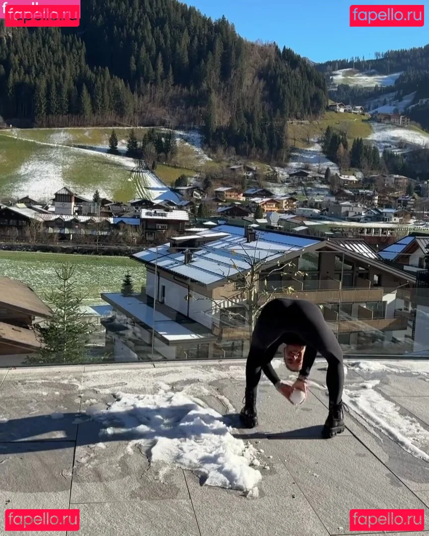 Lola Weippert Onlyfans Photo Gallery 