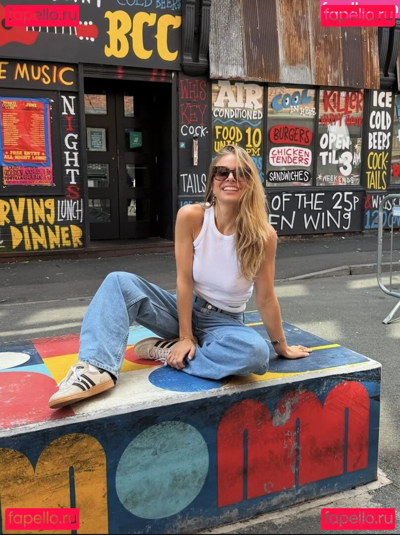 Lola Weippert Onlyfans Photo Gallery 