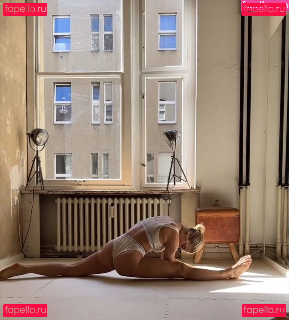 Lola Weippert Onlyfans Photo Gallery 