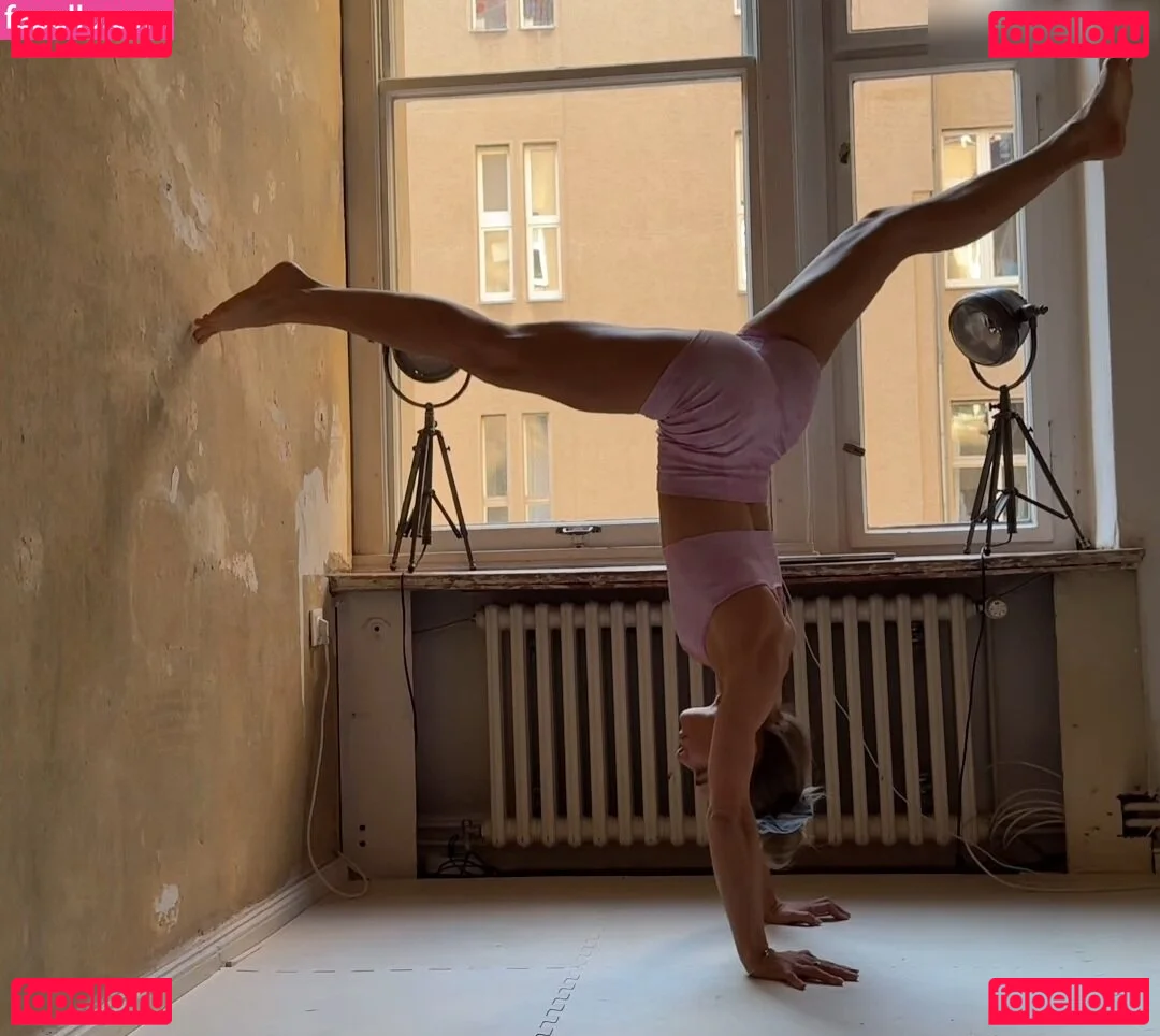 Lola Weippert Onlyfans Photo Gallery 