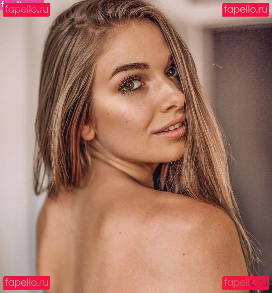 Lola Weippert Onlyfans Photo Gallery 