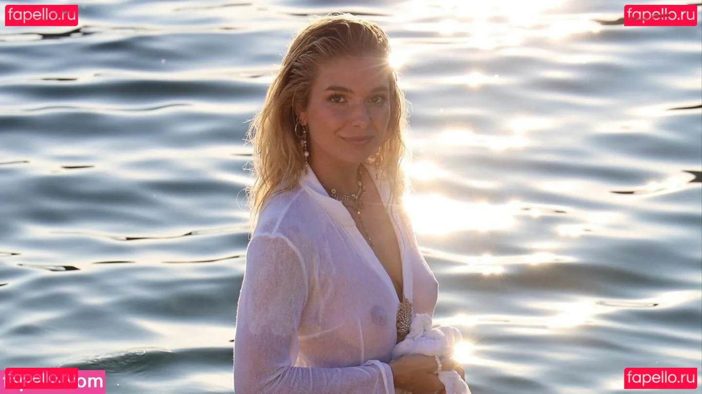 Lola Weippert Onlyfans Photo Gallery 