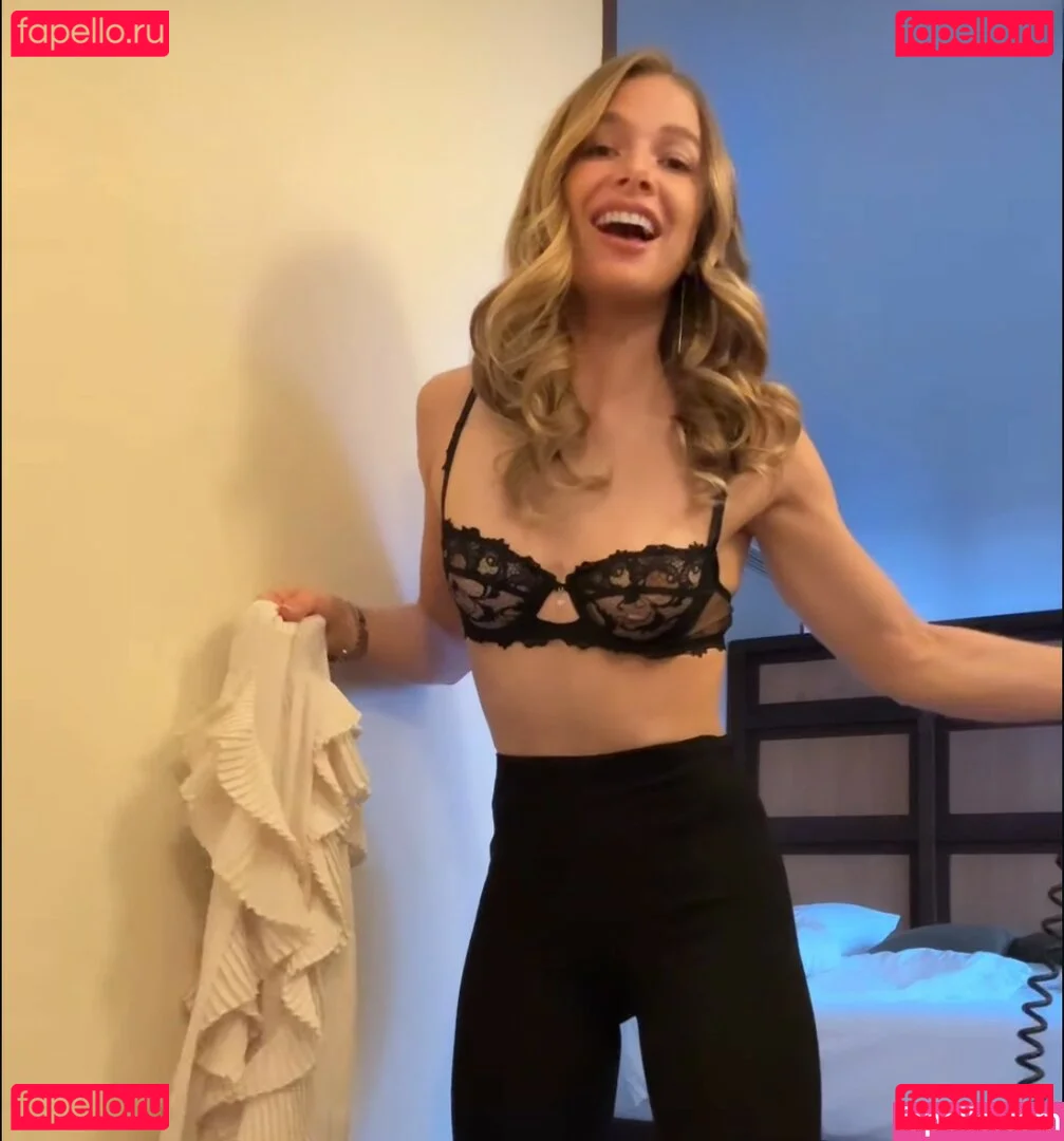 Lola Weippert Onlyfans Photo Gallery 