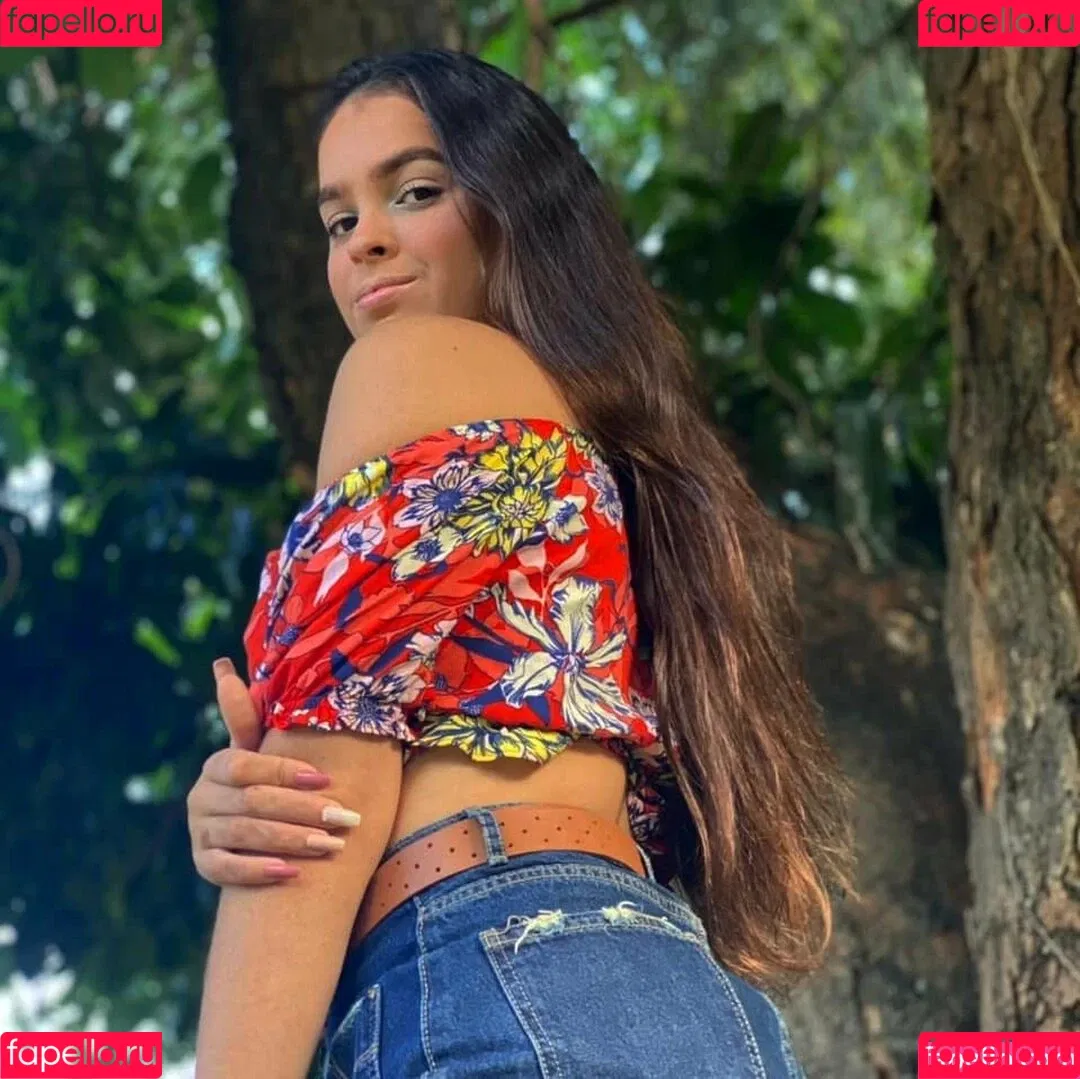 Izabelly Linhares Onlyfans Photo Gallery 