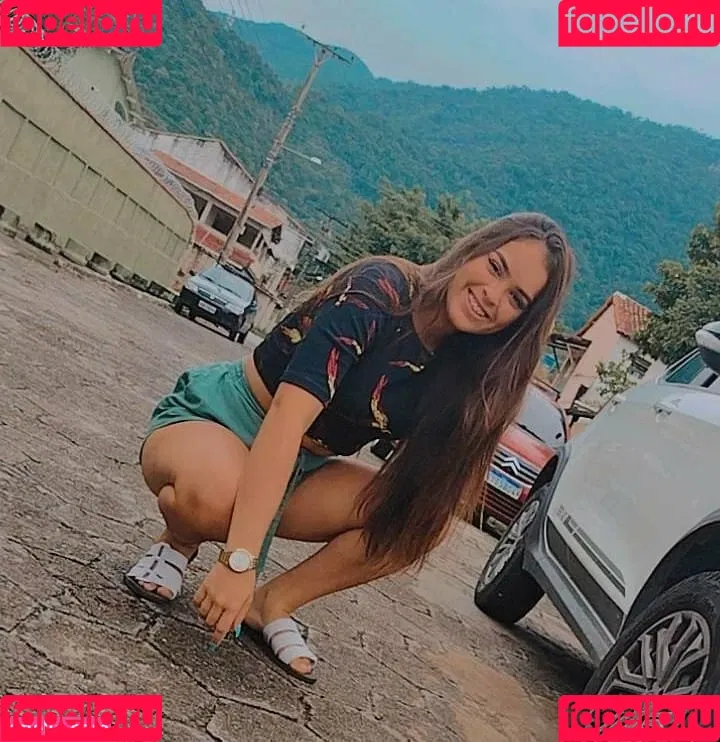 Izabelly Linhares Onlyfans Photo Gallery 