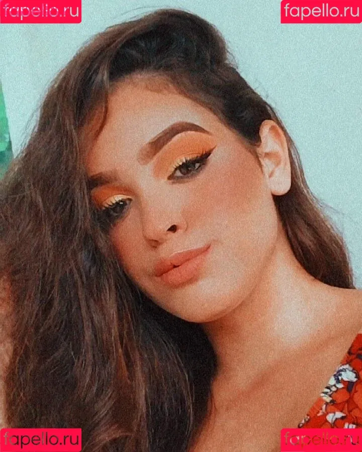 Izabelly Linhares Onlyfans Photo Gallery 
