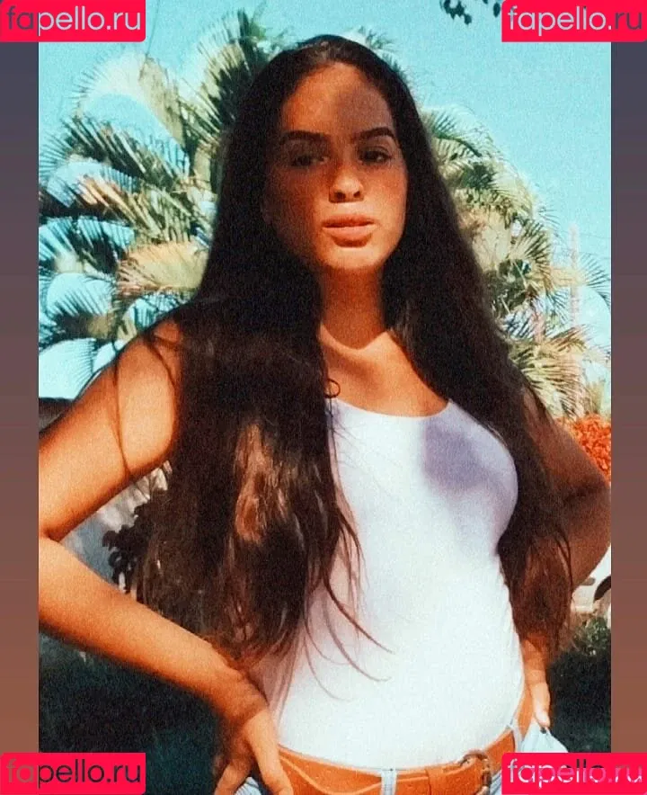 Izabelly Linhares Onlyfans Photo Gallery 