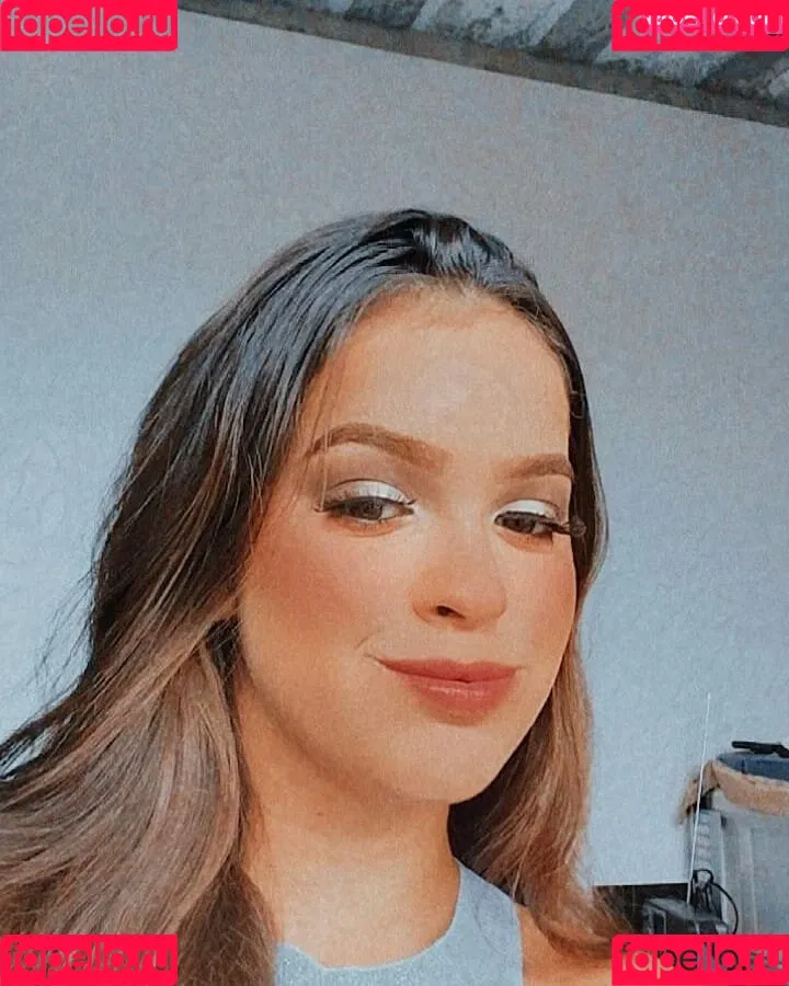 Izabelly Linhares Onlyfans Photo Gallery 