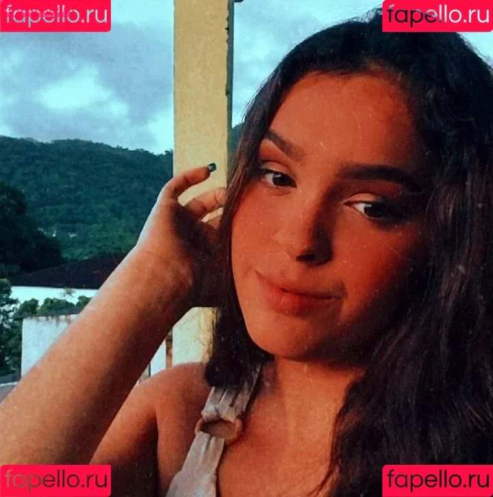 Izabelly Linhares Onlyfans Photo Gallery 