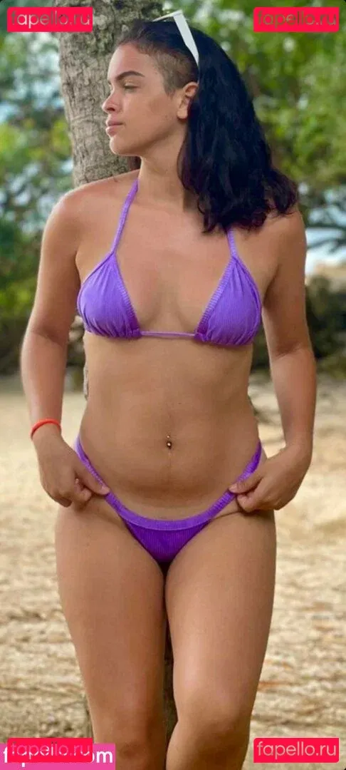 Izabelly Linhares Onlyfans Photo Gallery 