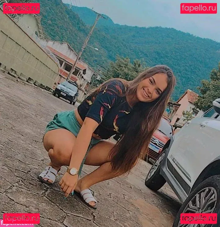 Izabelly Linhares Onlyfans Photo Gallery 