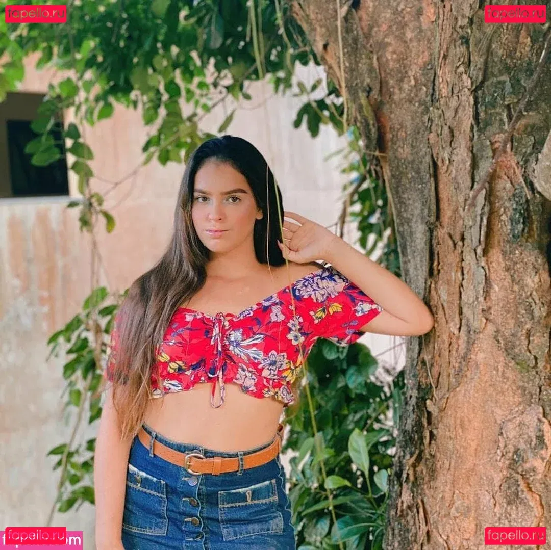 Izabelly Linhares Onlyfans Photo Gallery 