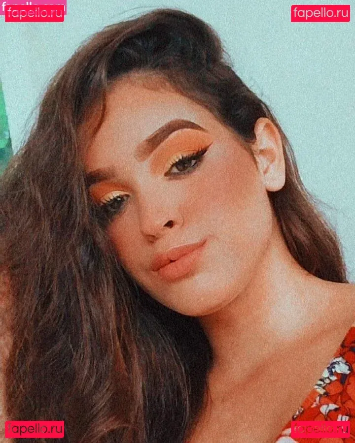 Izabelly Linhares Onlyfans Photo Gallery 