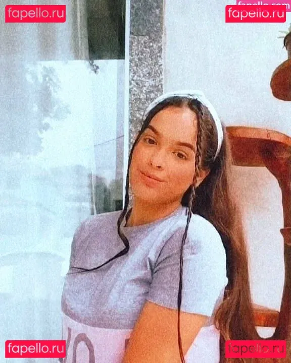 Izabelly Linhares Onlyfans Photo Gallery 