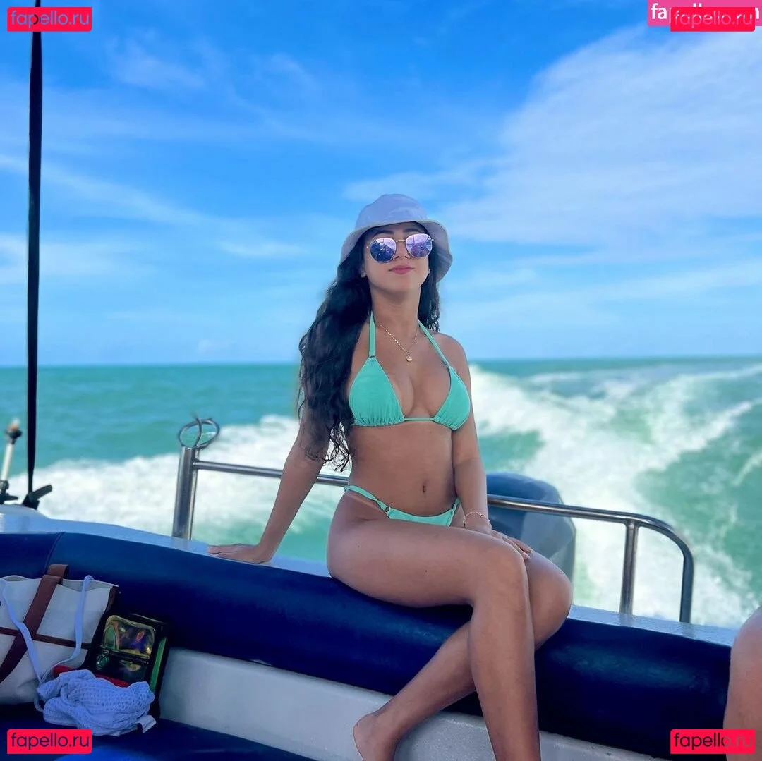 letticiatavaress Onlyfans Photo Gallery 