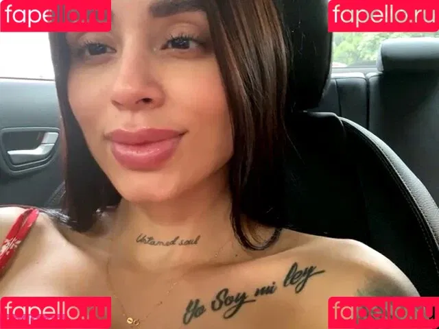 Lara Henao Onlyfans Photo Gallery 
