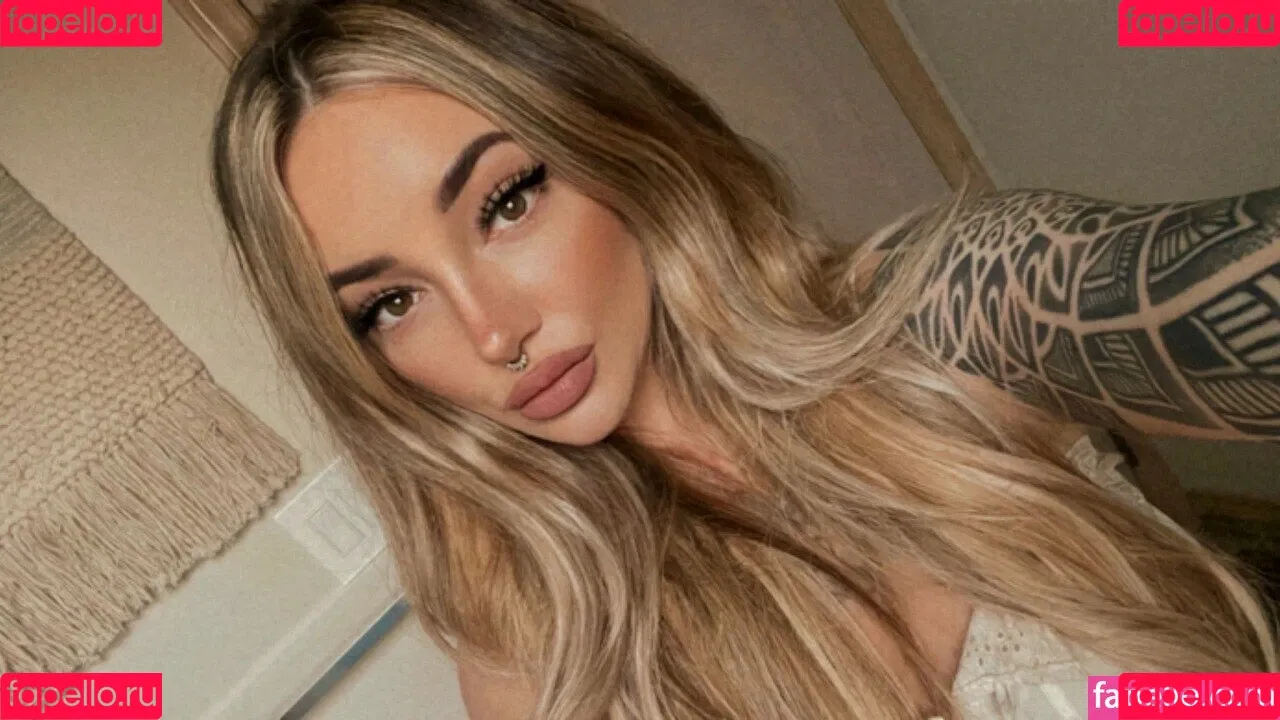 Brittany Zapata Onlyfans Photo Gallery 