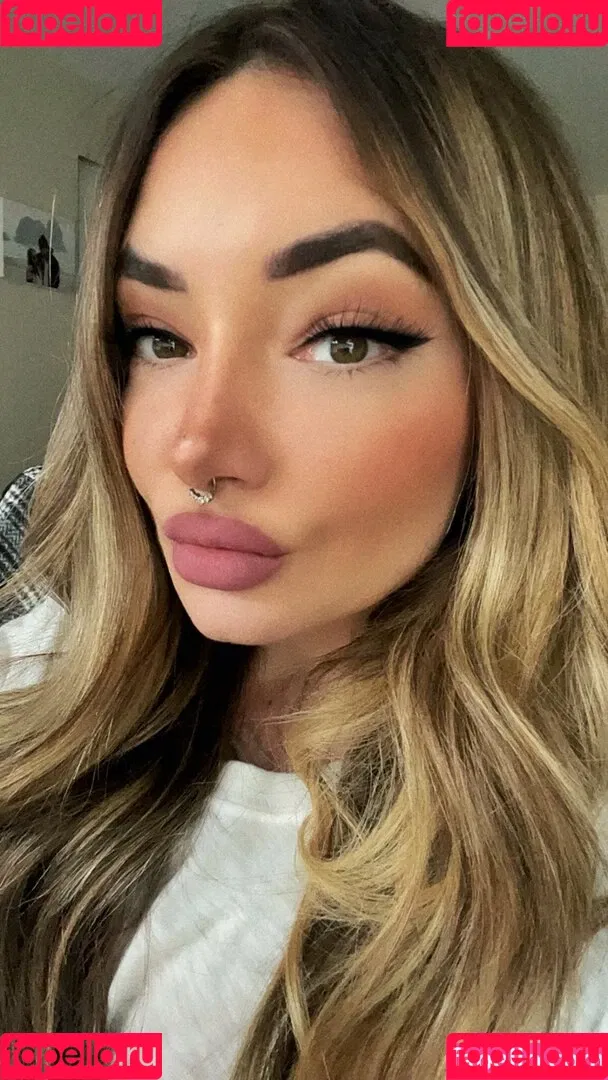 Brittany Zapata Onlyfans Photo Gallery 