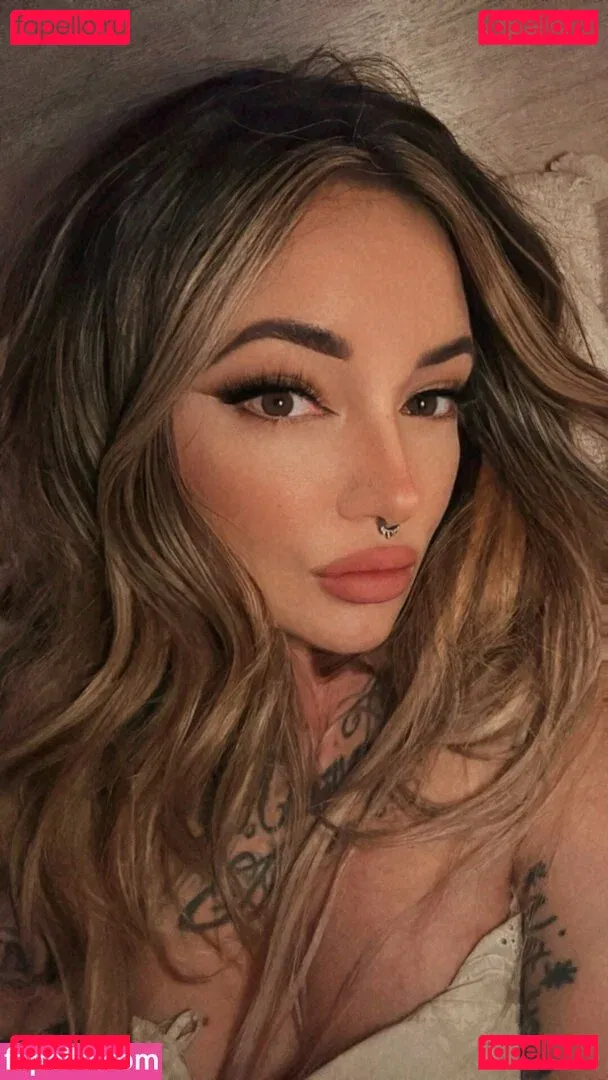 Brittany Zapata Onlyfans Photo Gallery 