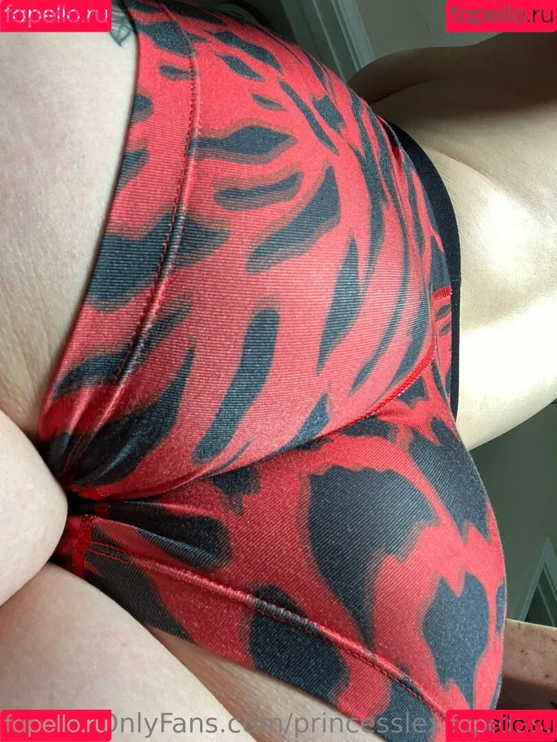 princesslexisbadasf Onlyfans Photo Gallery 