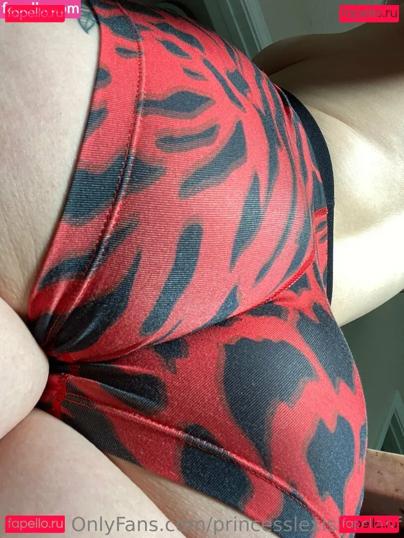 princesslexisbadasf Onlyfans Photo Gallery 