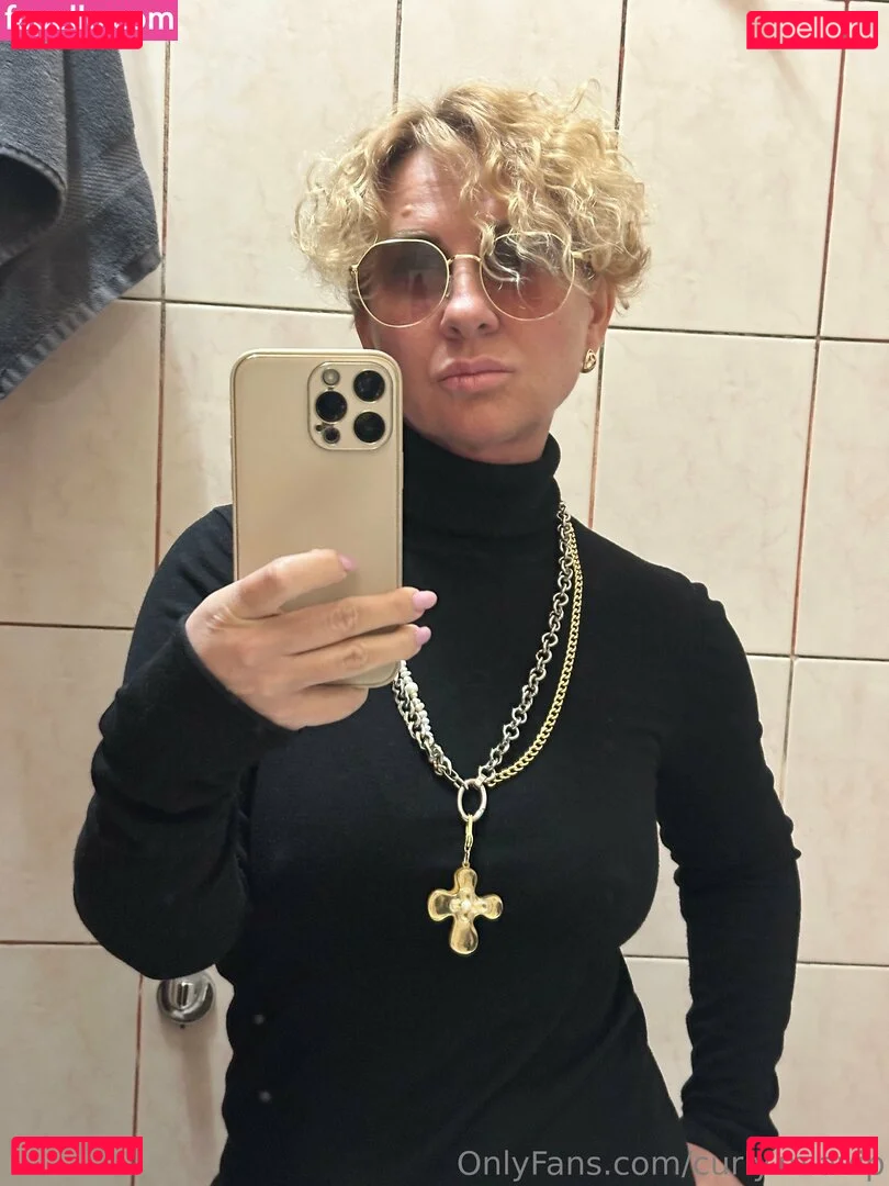 curly.miavip Nude Onlyfans Photo 35